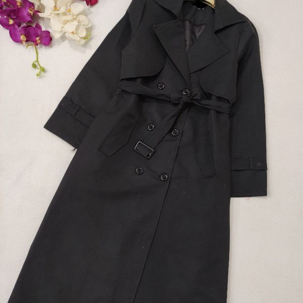 مانتو بارونی زنانه طرح بارانا