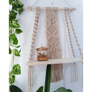 شلف مکرومه چوبی دکوراتیو طرح ویدا