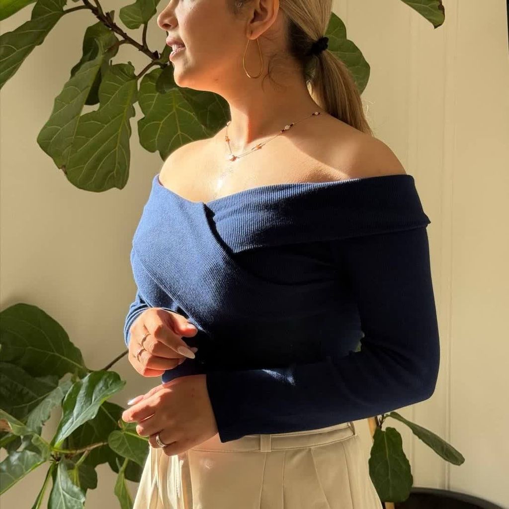 خرید انلاین بلوز یقه باز چپ و راستی