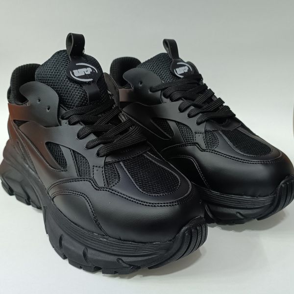 کتونی مردانه چانکی برشکا تمام مشکی