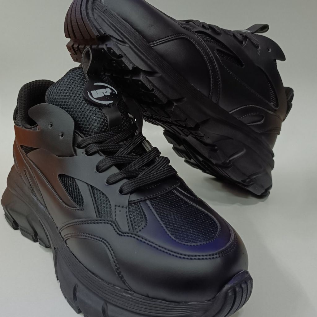 خرید انلاین کتونی مردانه چانکی برشکا تمام مشکی