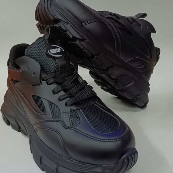 کتونی مردانه چانکی برشکا تمام مشکی