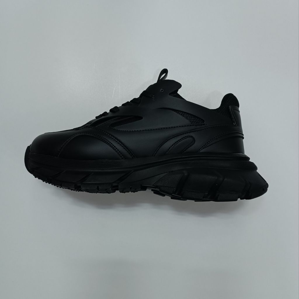 مشخصات کتونی مردانه چانکی برشکا تمام مشکی