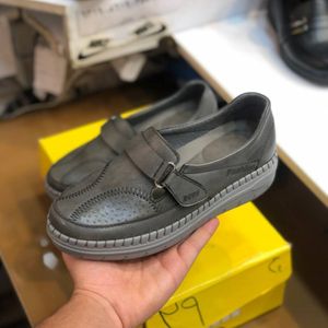 قیمت کفش طبی چرم زنانه چسبی رنگ قهوه ای