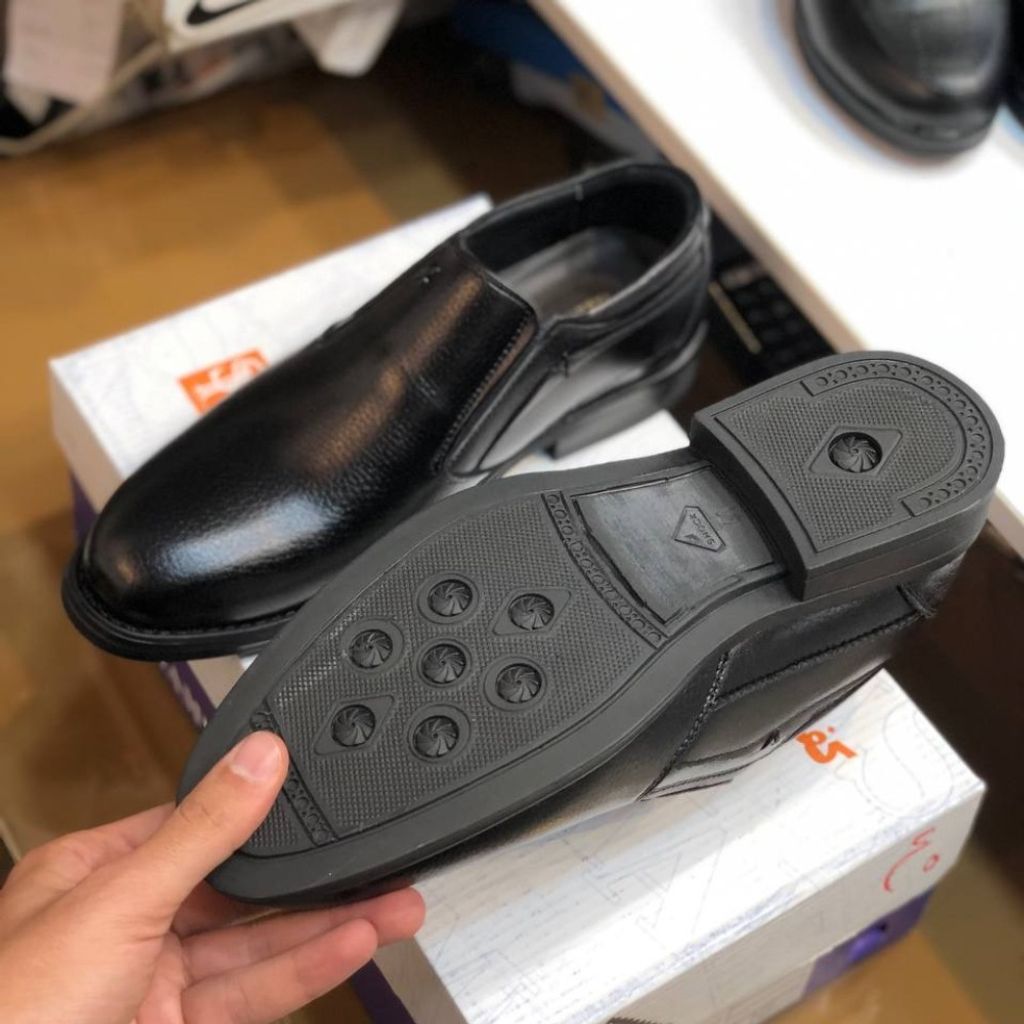 خرید آنلاین کفش چرم مردانه مجلسی مدل رخشی رنگ مشکی