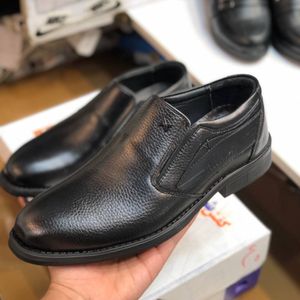 خرید اینترنتی کفش چرم مردانه مجلسی مدل رخشی رنگ مشکی