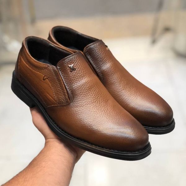 کفش چرم مردانه مجلسی مدل رخشی رنگ عسلی