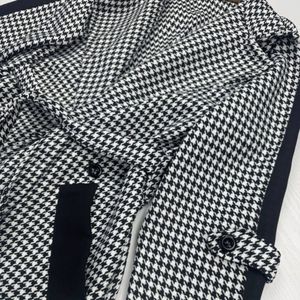 خرید اینترنتی پالتو زنانه طرح رزا