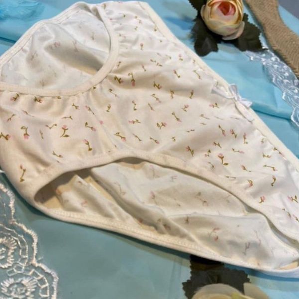 لباس زیر زنانه