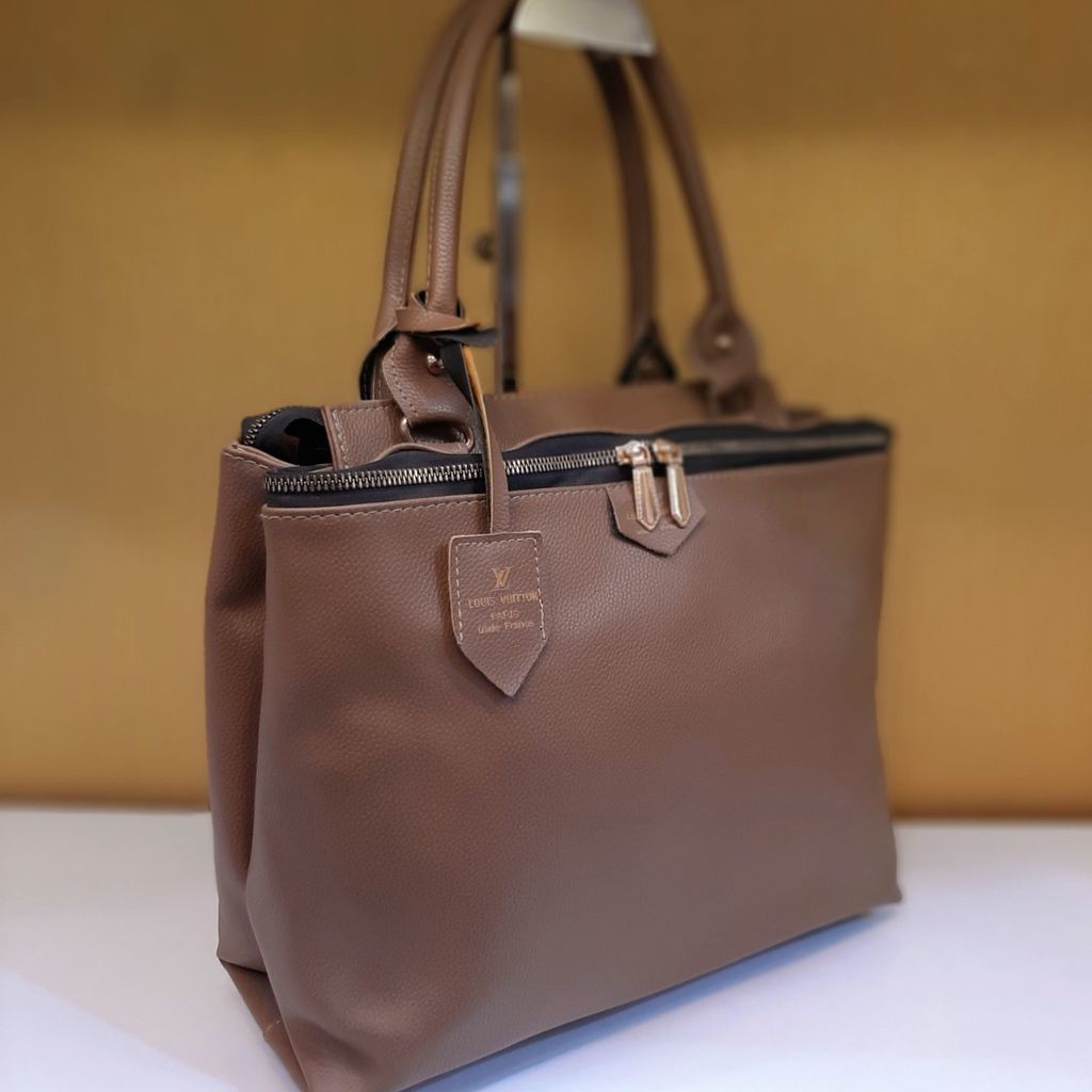 قیمت ارزان کیف زنانه مدل LV