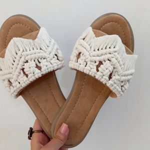 صندل‌مکرومه بافی مدل عروس