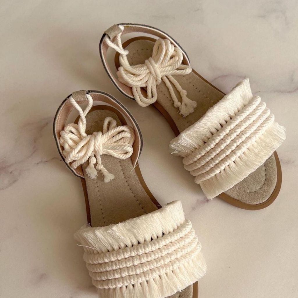 خرید آنلاین صندل مدل عروس مکرومه بافی