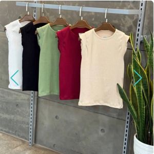 کراپ آستین‌کوتاه کرکره‌ای