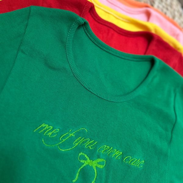 کراپ تیشرت گلدوزی پاپیون