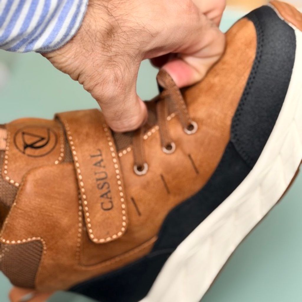 خرید اینترنتی قیمت کتونی بچگانه نیم ساق طرح کژوال از AMG کد 4080701