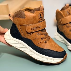 خرید اینترنتی قیمت کتونی بچگانه نیم ساق طرح کژوال از AMG کد 4080701