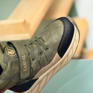 خرید اینترنتی قیمت کتونی بچگانه نیم ساق طرح کژوال از AMG کد 4080701