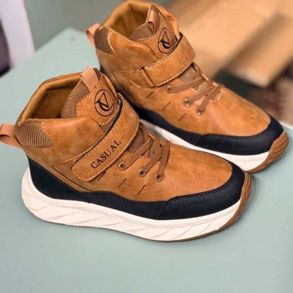 فروش اینترنتی کتونی بچگانه نیم ساق طرح کژوال از AMG کد 4080701