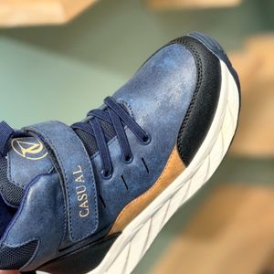 خرید انلاین کتونی بچگانه نیم ساق طرح کژوال از AMG کد 4080701