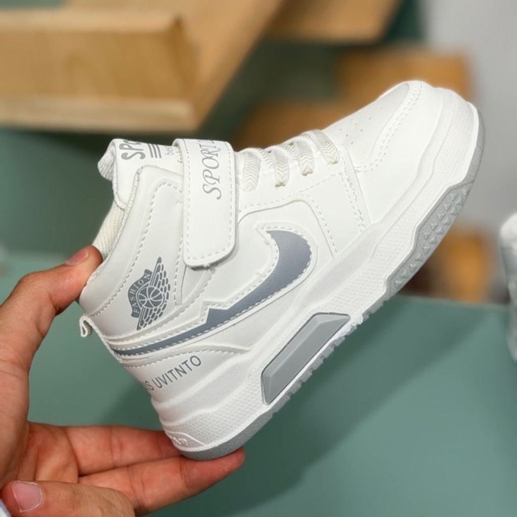 خرید اینترنتی قیمت کتونی بچگانه نیمساق طرح نایک جردن از Toobaco کد 4080702