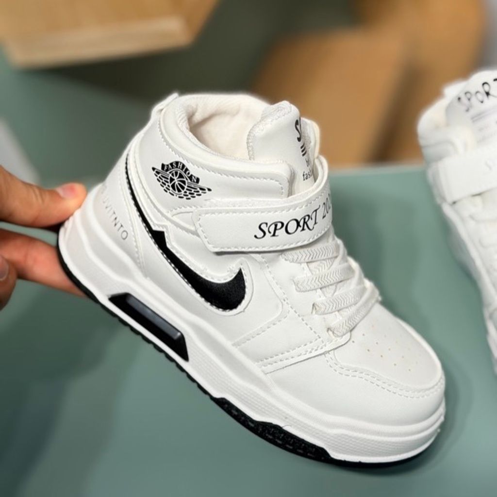 خرید اینترنتی قیمت کتونی بچگانه نیمساق طرح نایک جردن از Toobaco کد 4080702