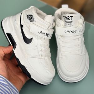 خرید اینترنتی قیمت کتونی بچگانه نیمساق طرح نایک جردن از Toobaco کد 4080702