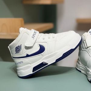 خرید اینترنتی قیمت کتونی بچگانه نیمساق طرح نایک جردن از Toobaco کد 4080702