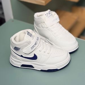 خرید اینترنتی قیمت کتونی بچگانه نیمساق طرح نایک جردن از Toobaco کد 4080702