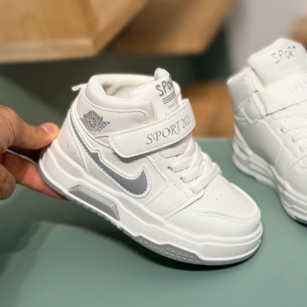 فروش اینترنتی کتونی بچگانه نیمساق طرح نایک جردن از Toobaco کد 4080702