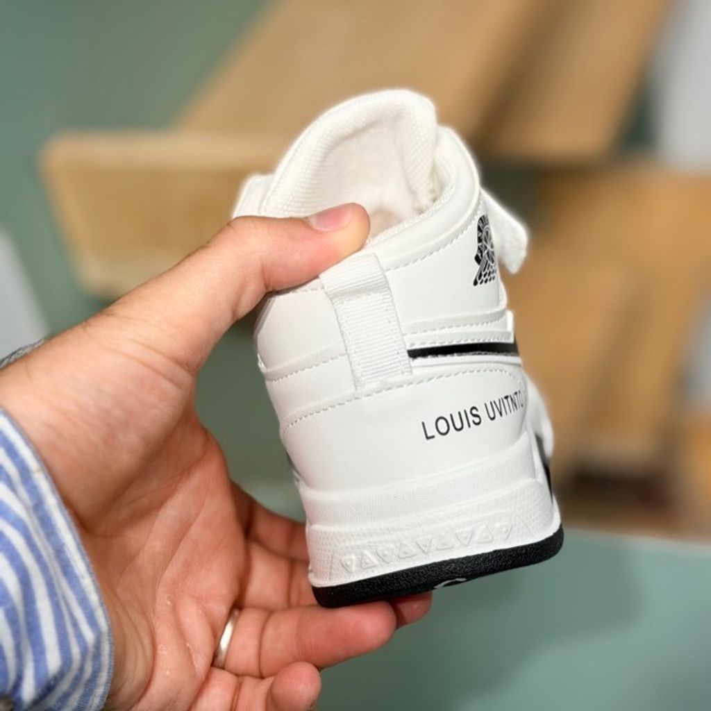 خرید اینترنتی قیمت کتونی بچگانه نیمساق طرح نایک جردن از Toobaco کد 4080702