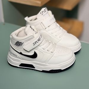 خرید اینترنتی قیمت کتونی بچگانه نیمساق طرح نایک جردن از Toobaco کد 4080702