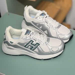 خرید اینترنتی قیمت کتونی بچگانه طرح H توری از Trip کد 4080703