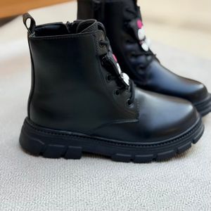 خرید اینترنتی قیمت بوت بچگانه طرح بغل جیب از Toobaco کد 4080803