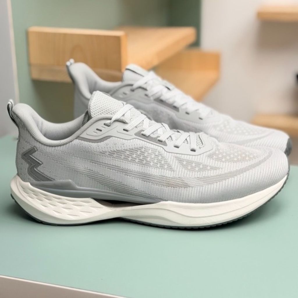 قیمت ارزان کتونی اورجینال Running SwiftFish4.0 برند 361 کد 4080807