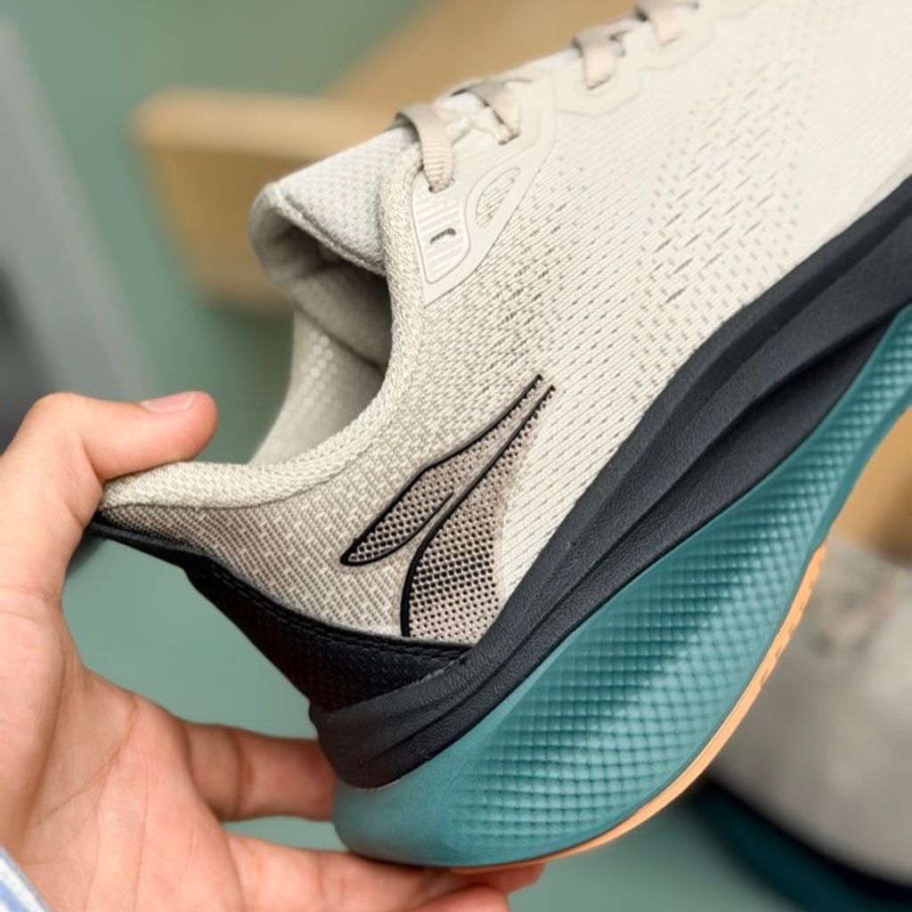 خرید اینترنتی قیمت کتونی اورجینال Running برند 361 کد 4080808