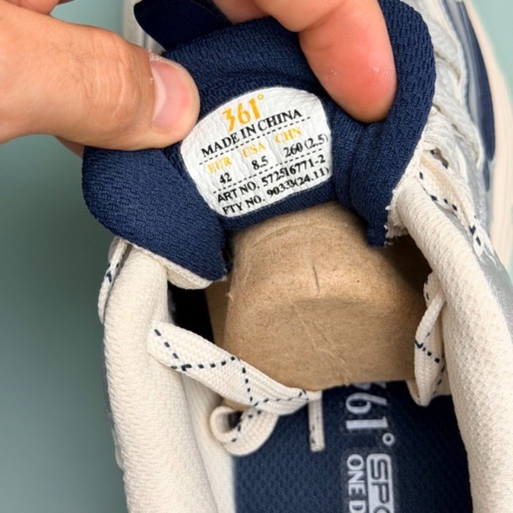 خرید اینترنتی کتونی اورجینال Running RETRO برند 361 کد 4080809