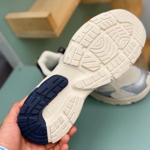 خرید آنلاین کتونی اورجینال Running RETRO برند 361 کد 4080809