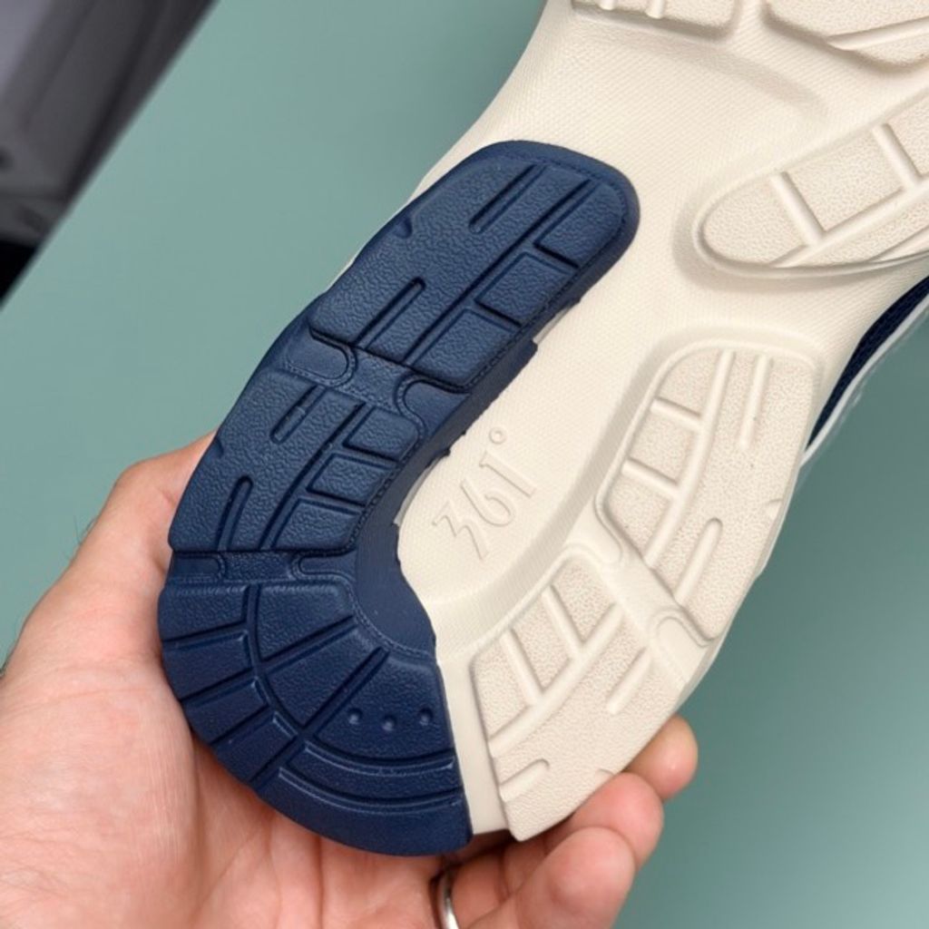 خرید اینترنتی قیمت کتونی اورجینال Running RETRO برند 361 کد 4080809