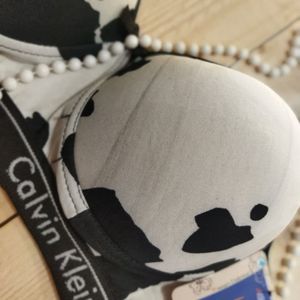 سوتین کاپدار طرح گاوی st766