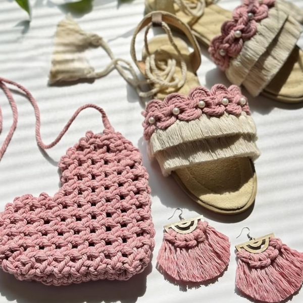 ست سه  صندل کیف و گوشواره  مکرومه بافی صندل