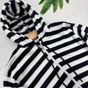 فروش اینترنتی سویشرت زنانه و دخترانه طرح جلو زیپ راه راه