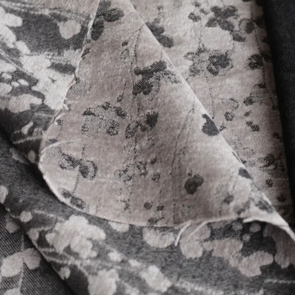 مشخصات پارچه شانل مخمل طرحدار