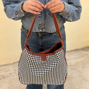 کیف دوشی زنانه و دخترانه مدل سالیکو