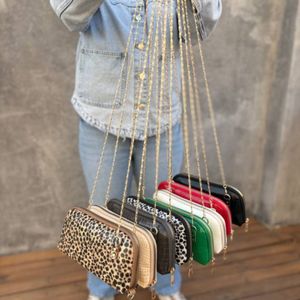 کیف ورنی مجلسی زنانه و دخترانه مدل لوزان