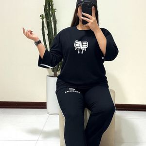 مشخصات ست تیشرت شلوار بالنسیاگا