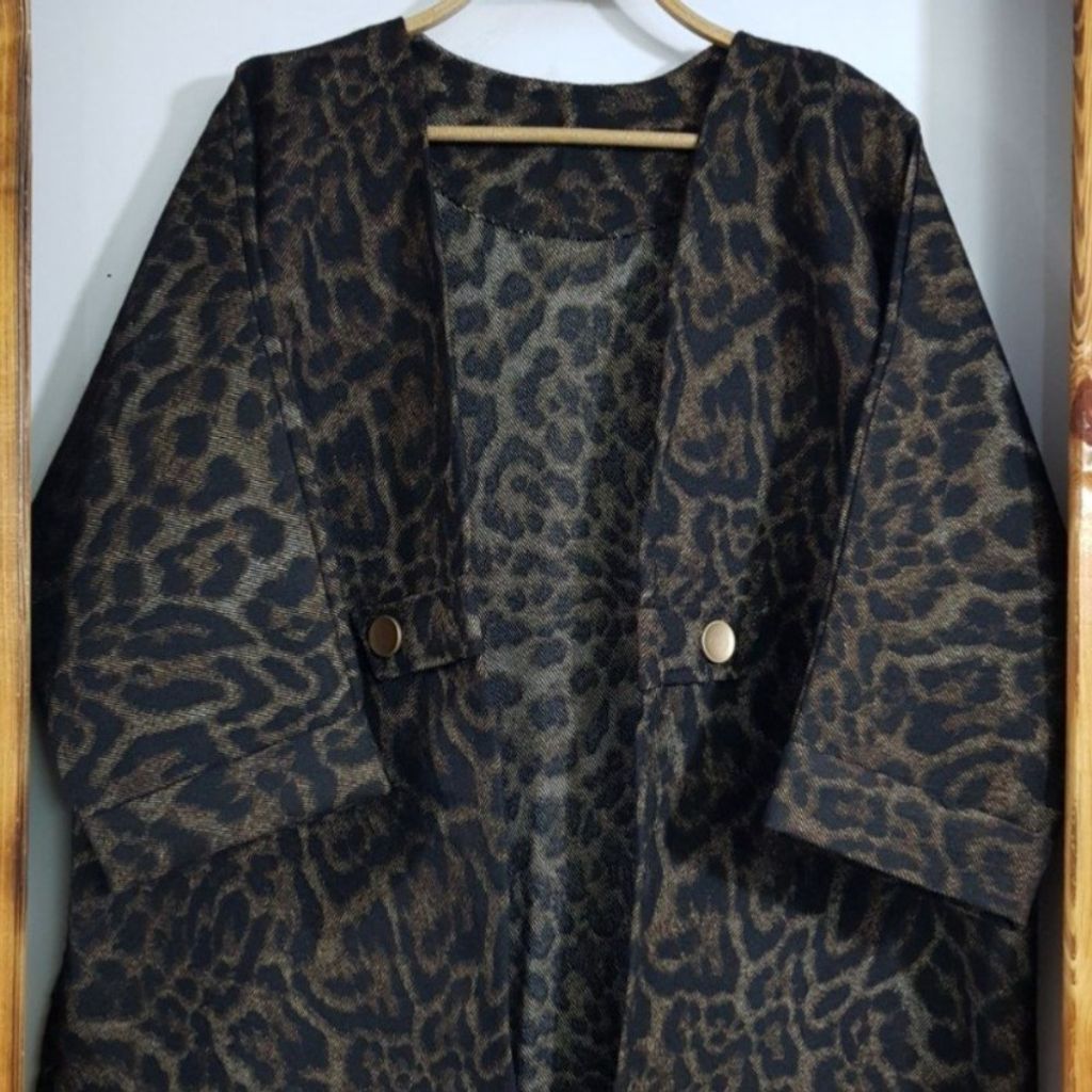 خرید انلاین پالتو پلنگی 97326