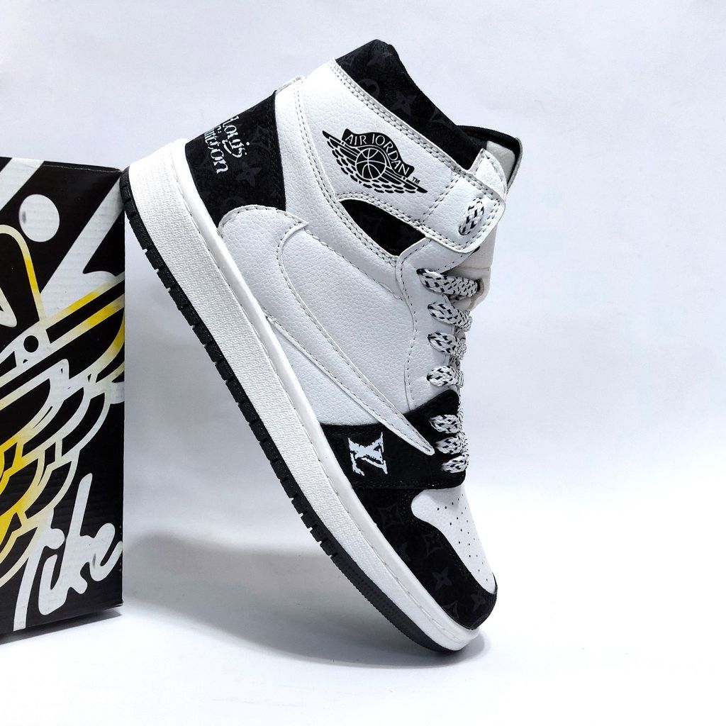 خرید آنلاین کتونی ساقدار ترویس ال وی Travis LV