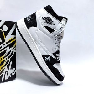 خرید آنلاین کتونی ساقدار ترویس ال وی Travis LV