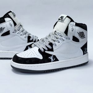 خرید اینترنتی کتونی ساقدار ترویس ال وی Travis LV