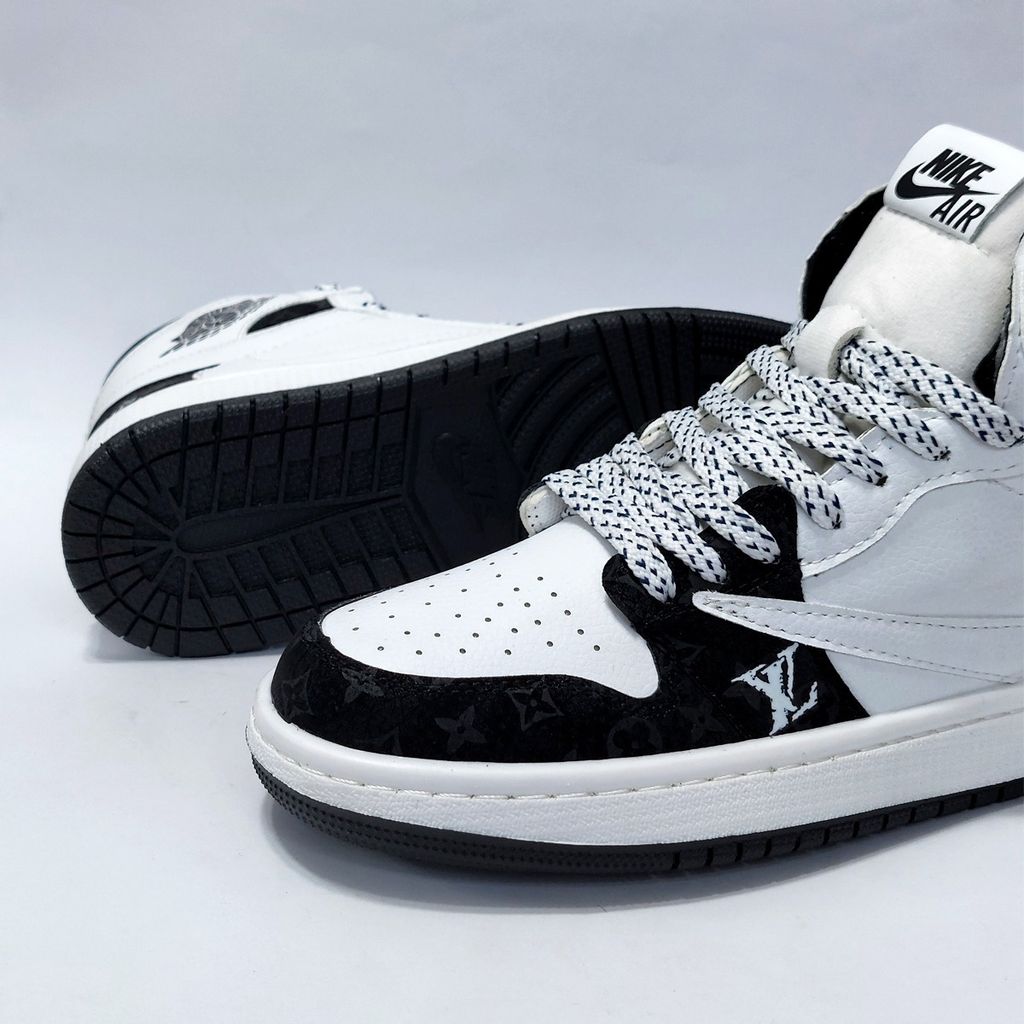 خرید انلاین کتونی ساقدار ترویس ال وی Travis LV